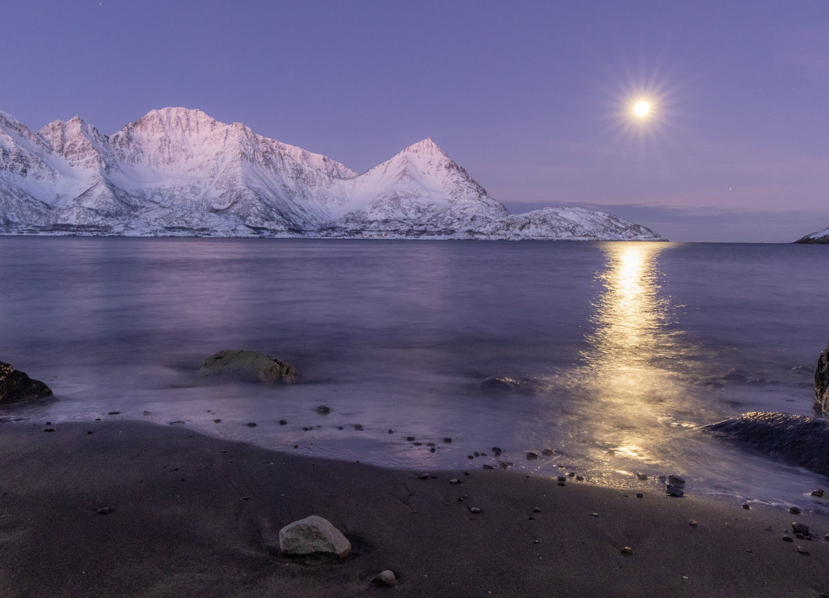 Måneskinn på stranden