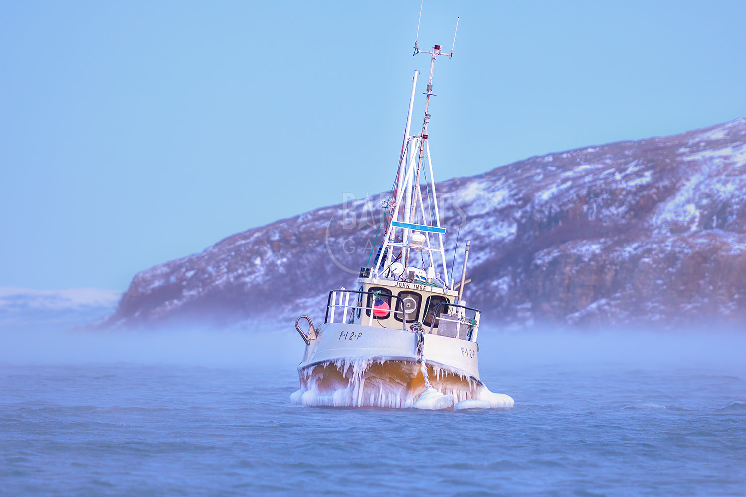 Frossen fiskebåt