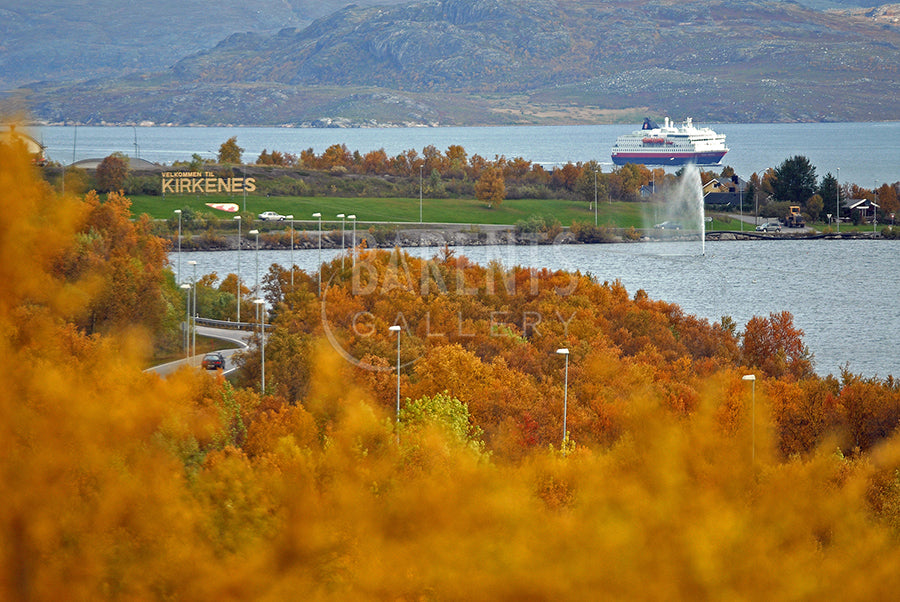 Hurtigruta ankommer Kirkenes